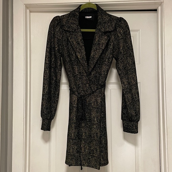 Reformation Black and Gold Textured Top - Picture 3 of 5